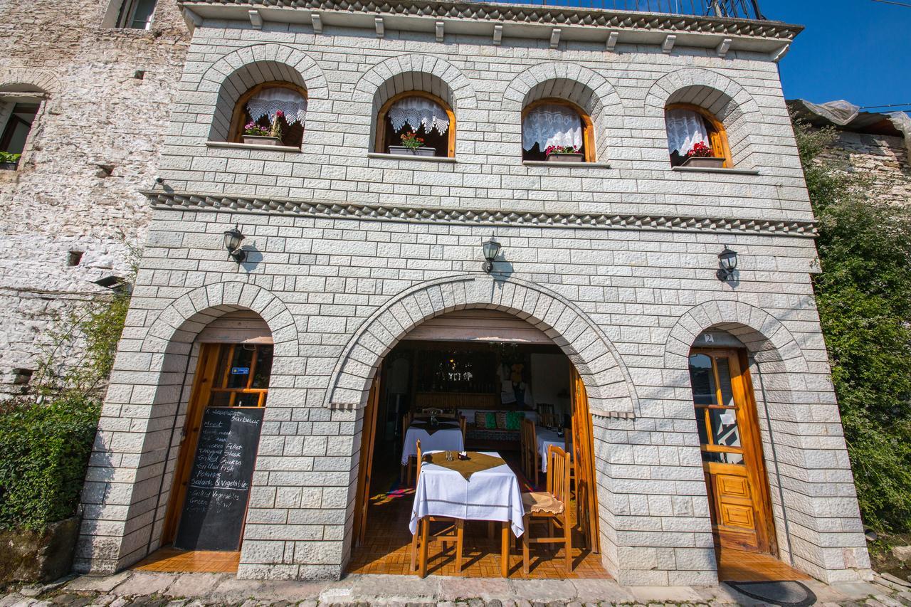 Bed And Breakfast Kotoni Gjirokastër Екстериор снимка